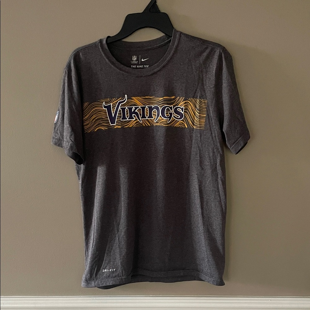 Nike Men's Gray Vikings Short Sleeve Tee